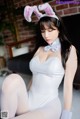 Lee Ahrin 이아린, [BLUECAKE] WHITE & BLACK BUNNY Set.01